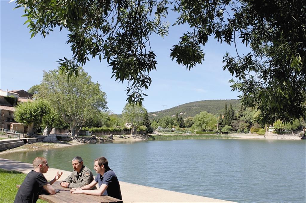 Les Grillades Du Lac Besse Sur Issole